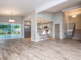 7773 Cedar Lake Ave, San Diego, CA 92119