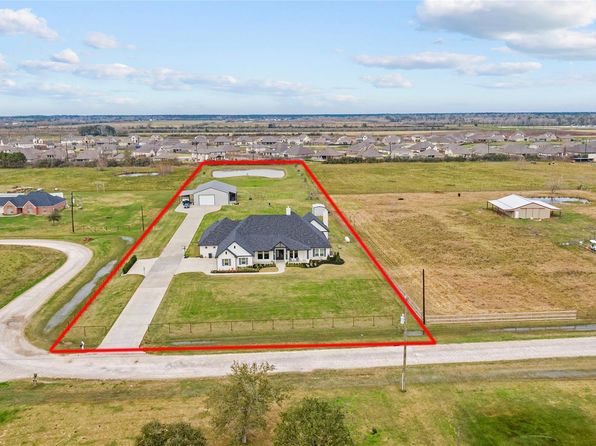 14923 Old Irish Farm Rd, Baytown, TX 77523