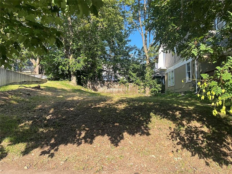 1st image of 4235 Charlotte St