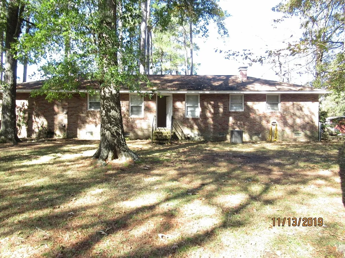 Building Photo - 523 Colonial Dr