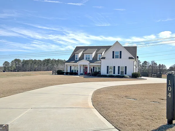 104 Noble View Dr, Senoia, GA 30276