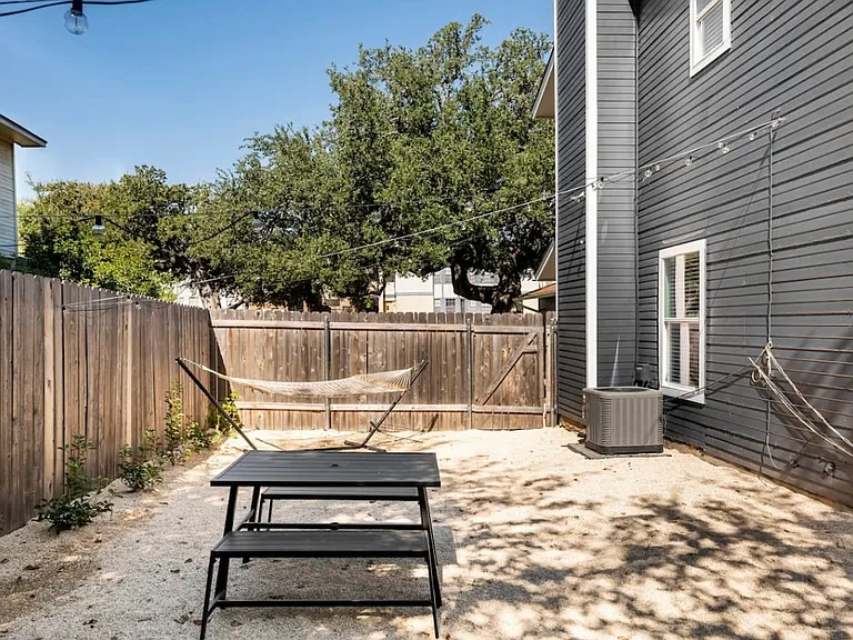 2101 Kirksey Dr — Photo 23