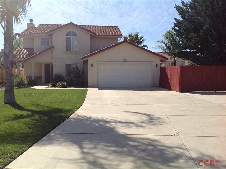 1st image of 1066 E Seaward Dr