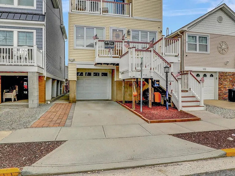 120A Randall Ave #A — Photo 7