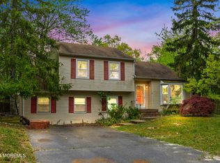 26 1st St, Barnegat, NJ 08005