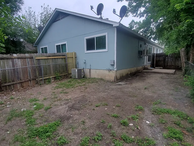 6909 Hyland Cir — Photo 9