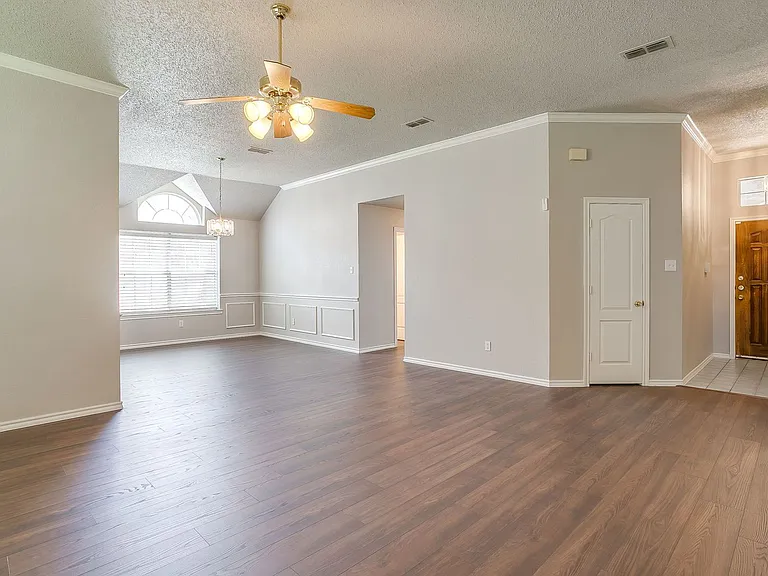 7617 Blossom Dr — Photo 8
