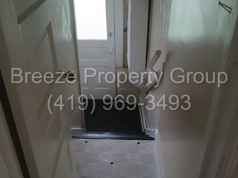 621 N Metcalf St — Photo 8