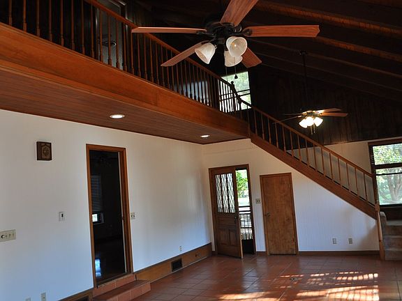 5th image of 125 Winding Oak Dr