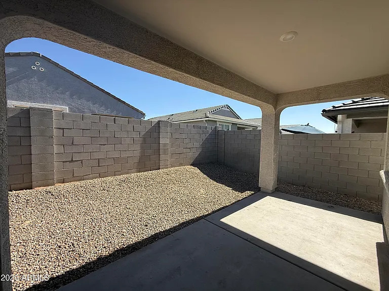 1723 W Sombra Ave — Photo 25