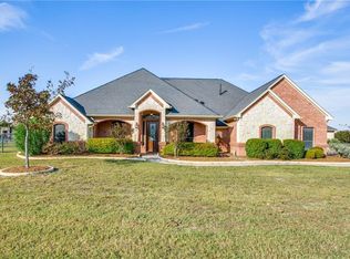 1300 Viento Oaks Ln, Fort Worth, TX 76135