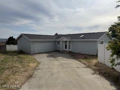 122 Top Ct, Yakima, WA, 98901