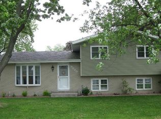 9829 McKinley St, Crown Point, IN 46307