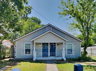 517 Isbell Rd, Fort Worth, TX 76114