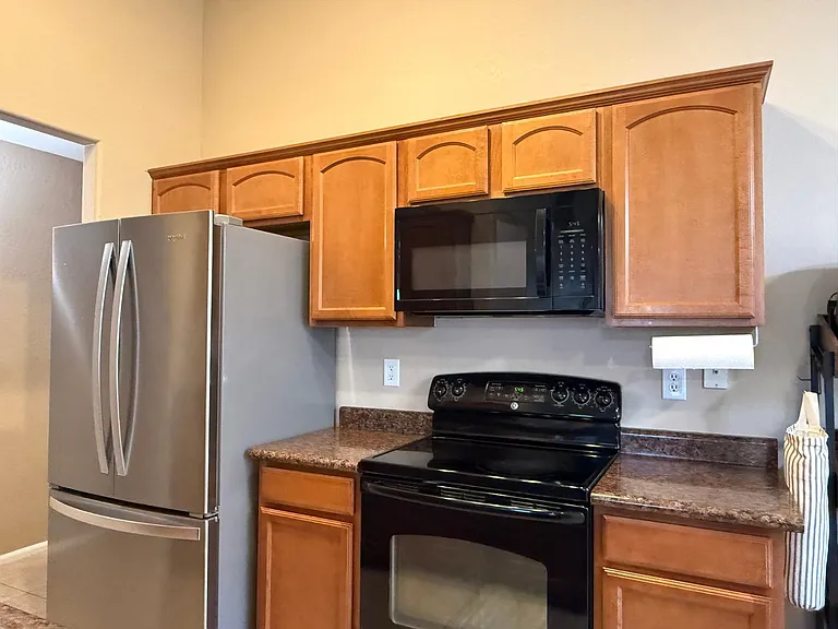 4533 S 236th Dr — Photo 5
