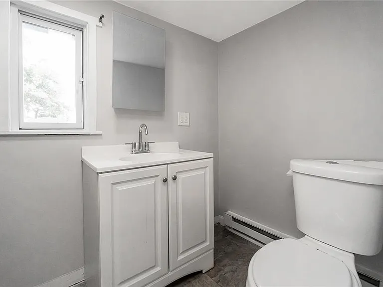 423 N Bellevue St — Photo 10