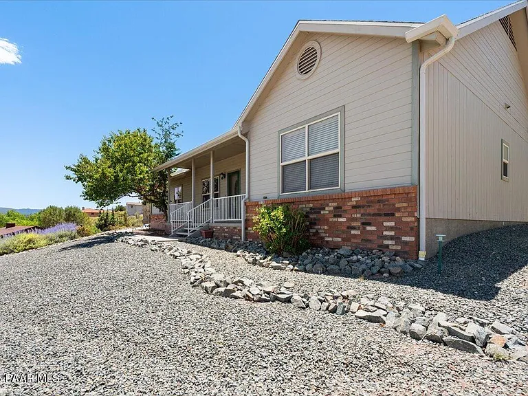 4968 Oriole Ct — Photo 3