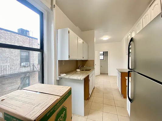 Rented by Hagstrom Management Inc | media 22