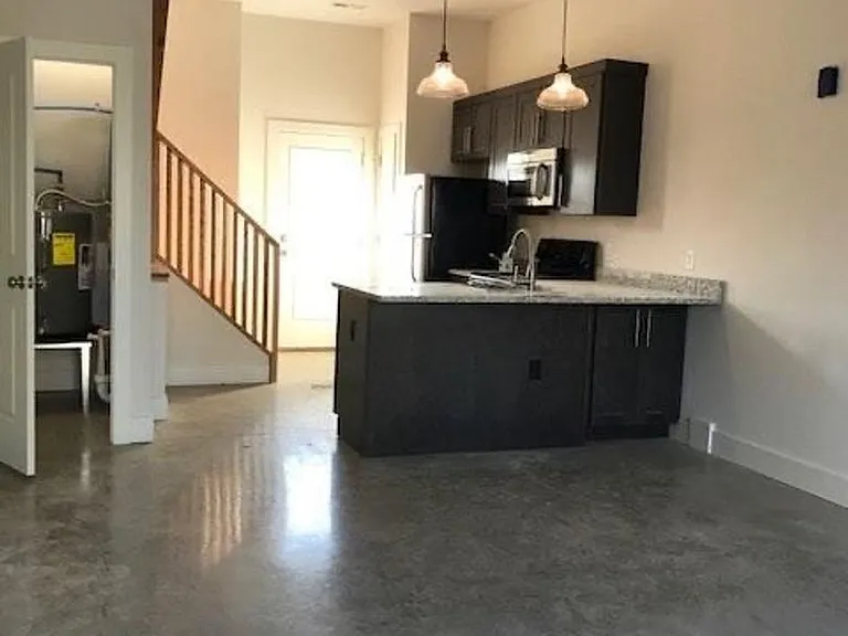 1200 McDonough St — Photo 22