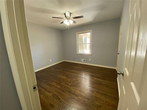 5th image of 441 Kenridge Cir