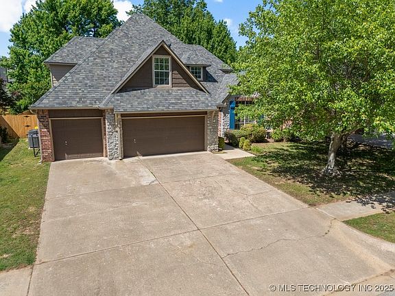 3rd image of 9183 E 118th Pl S