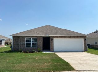 1809 S 14th St, Broken Arrow, OK 74012