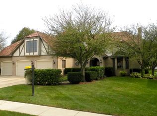 4090 Palmer Ct, Naperville, IL