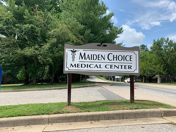 2nd image of 724 Maiden Choice Ln Ste 304