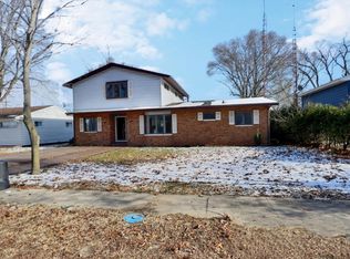 604 S Roosevelt Rd, Knox, IN 46534