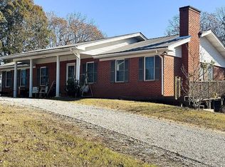 330 Red Roberts Rd, Fulton, MS 38843