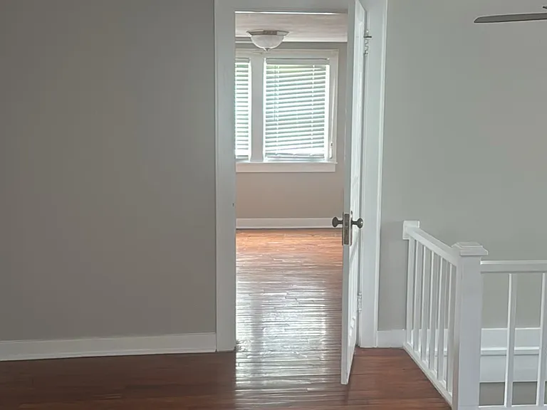 2403 Bowling Green Rd — Photo 4