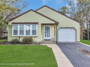 8 Abbey Ln #60, Manchester Township, NJ