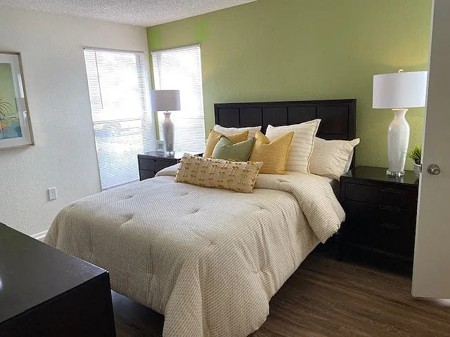 Lake in the Woods Apartments — Photo 6
