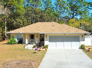 7665 N Cricket Dr, Citrus Springs, FL 34434