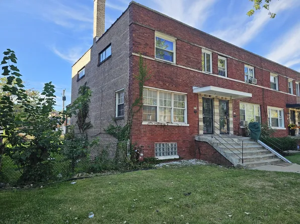 8610 S Ingleside Ave, Chicago, IL 60619