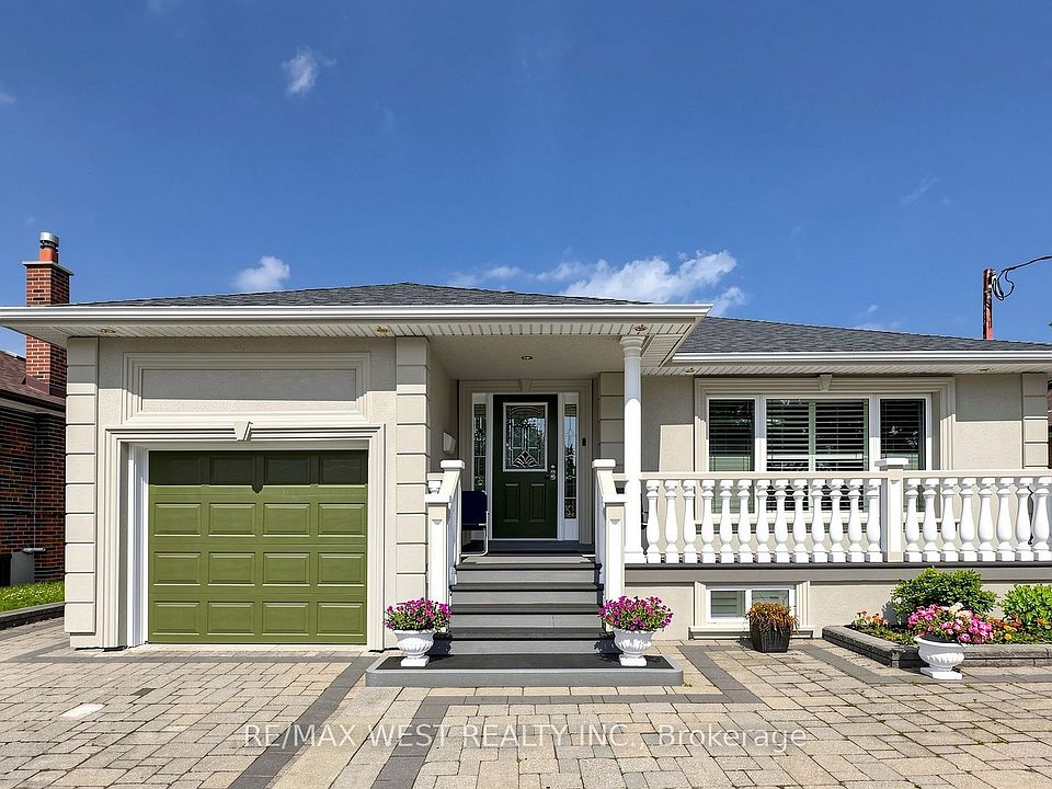 1st image of 555 McCowan Rd