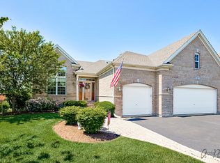 507 W Highplains Rd, Round Lake, IL 60073