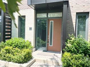 1020 Portage Pkwy #TOWNHOUSE 50, Vaughan, ON L4K 4Z4