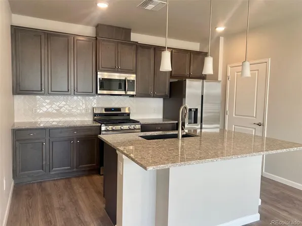 6153 N Ceylon Street Bldg 8 #301, Denver, CO 80249