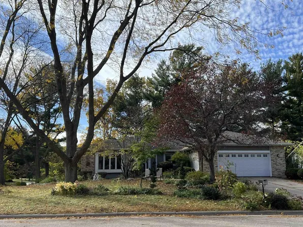2721 Marledge Street, Fitchburg, WI 53711