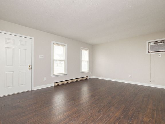 5th image of 2214 Rawlings St