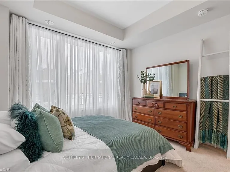 218 Law Dr — Photo 9
