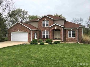 610 Oak Ct, Goodfield, IL 61742