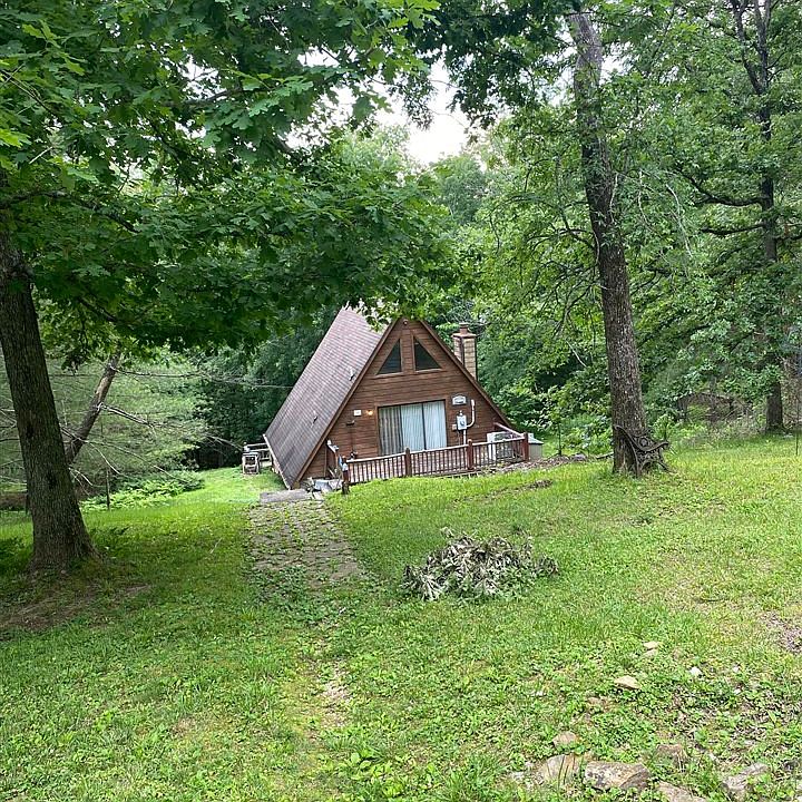 1st image of 460 Moutardier Shores Dr