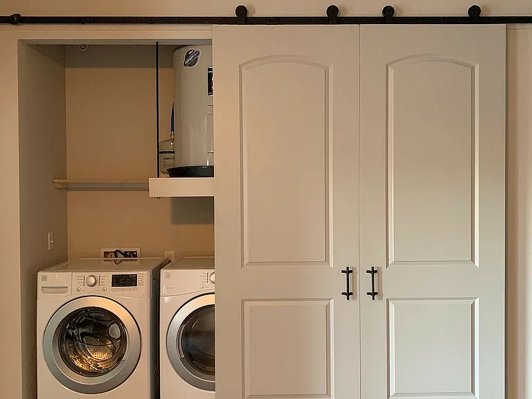 Lift at Jordan Creek Apartment Home