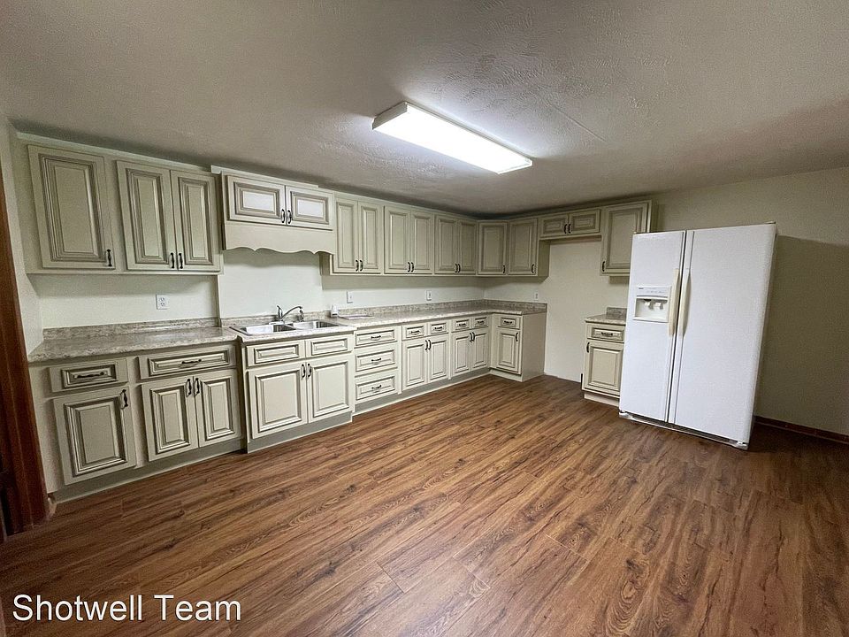 1st image of 4913 Ethel Ln NW