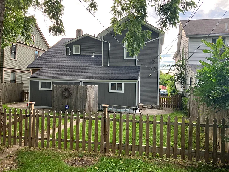 574 Wyoming St — Photo 2