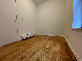 Rented by HOLTON REAL ESTATE INC.