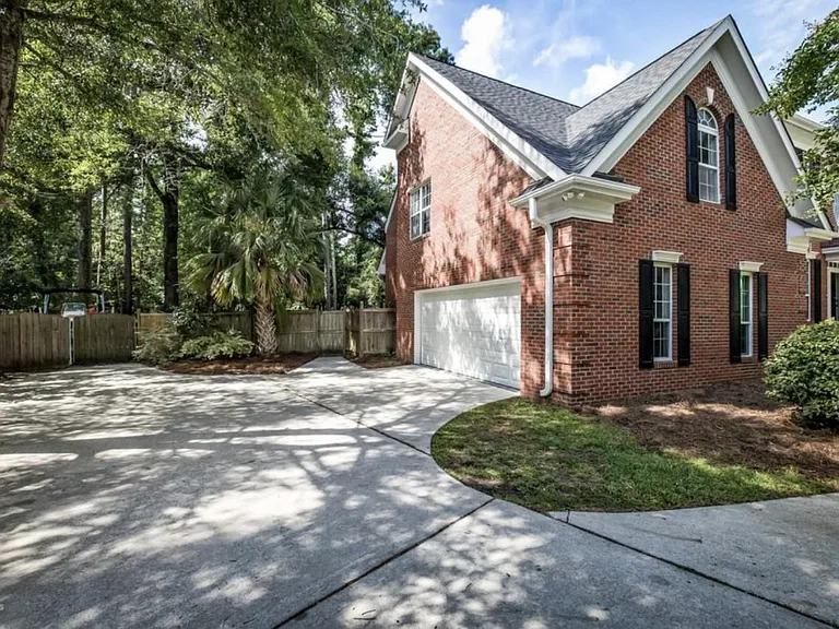 106 Oxmoor Pl — Photo 7