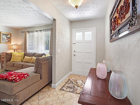 4th image of 2411 AQUARIUS Road